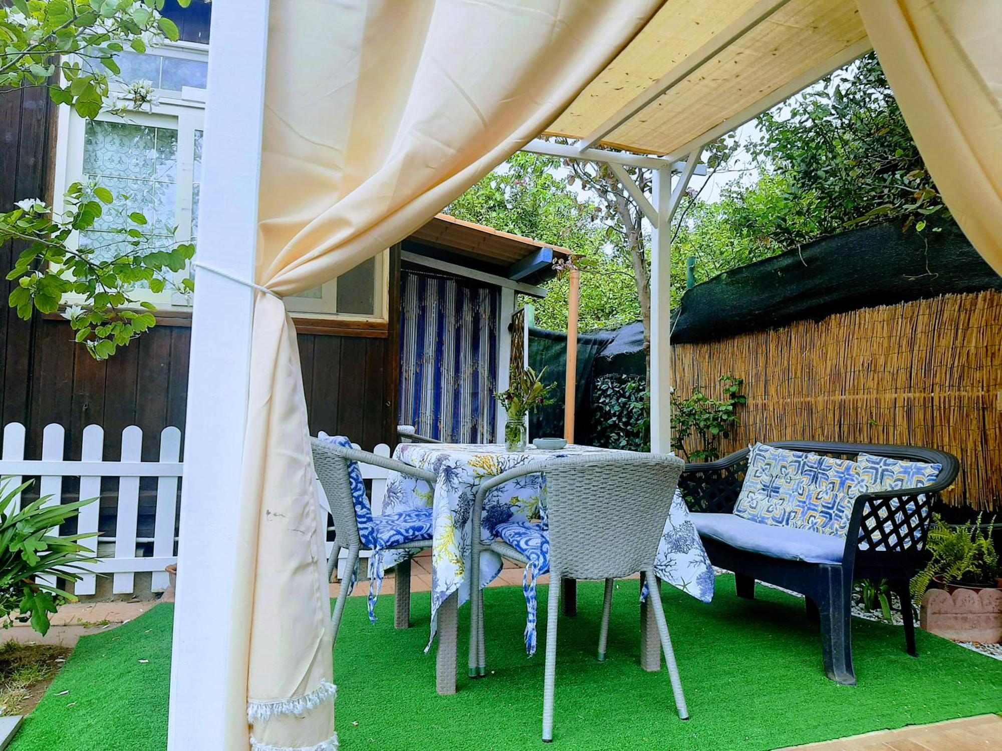 Tom E Jerry Bed & Breakfast Domus De Maria Bagian luar foto
